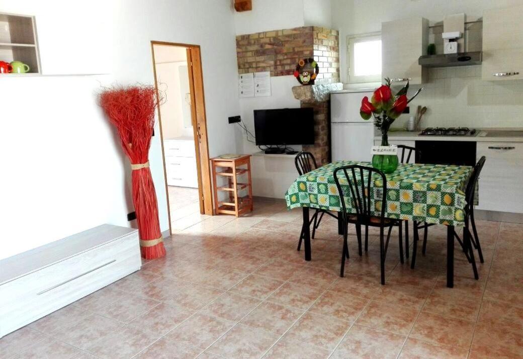 Via Del Mare Villa Termoli Exteriör bild